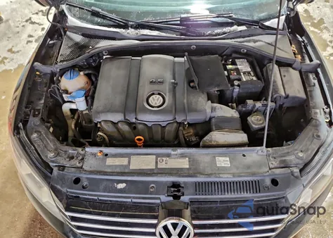 2013 Volkswagen Passat Se z USA, uszkodzony, nr VIN 1VWBH7A30DC094501